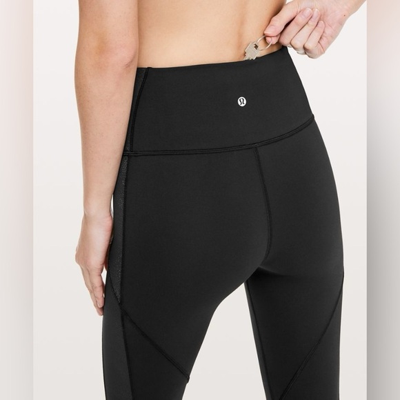 lululemon power lines high rise crop 21” black size 2 - Picture 4 of 9
